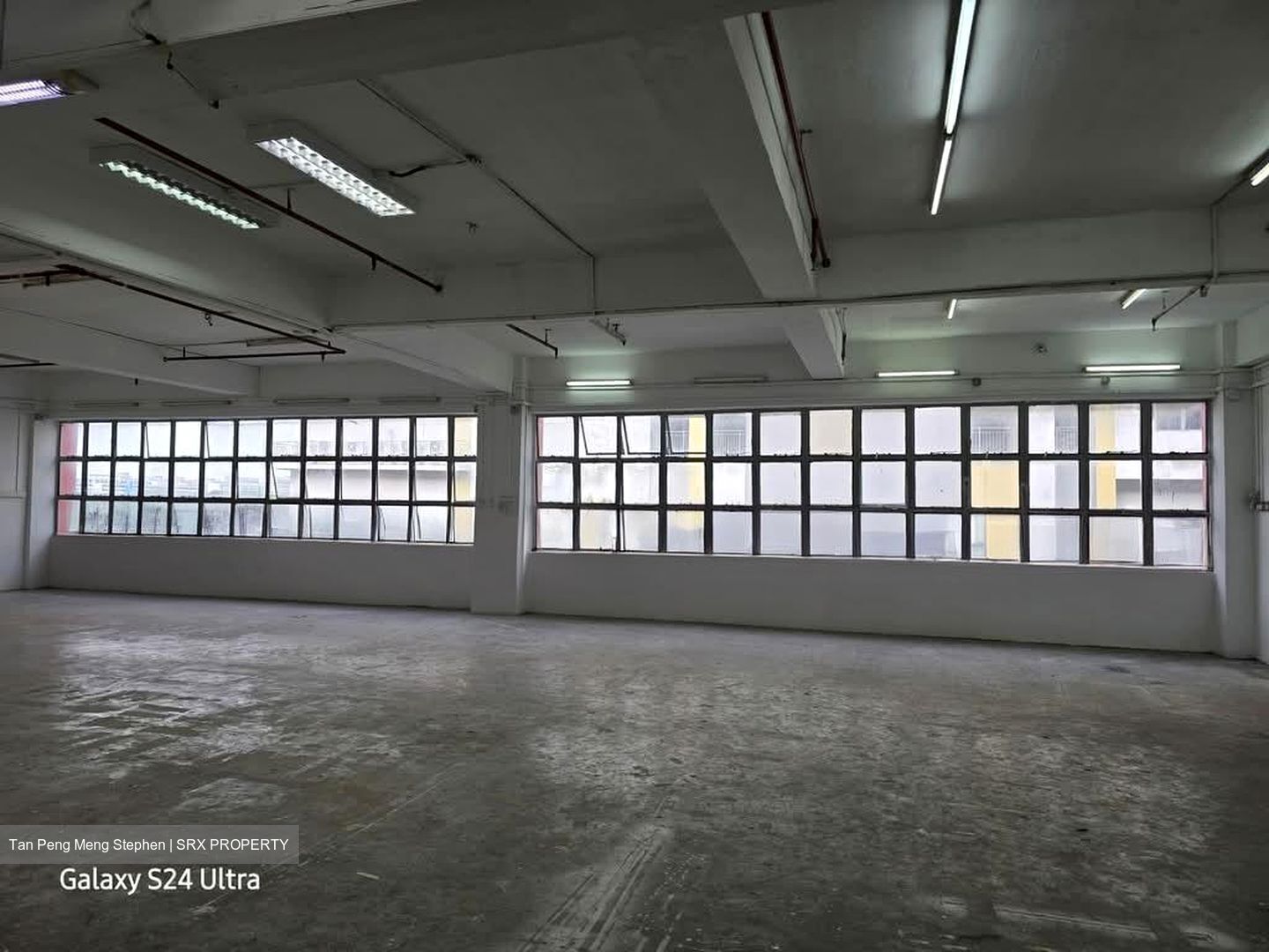 Gordon Industrial Building (D14), Factory #560945071